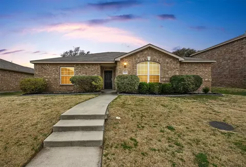 1027 Stanwyck Ave, Duncanville, TX 75137