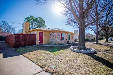 2415 Lido Ln, Arlington, TX 76015