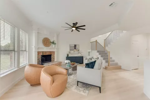 917 Hidden Springs Ct, Mckinney, TX 75071