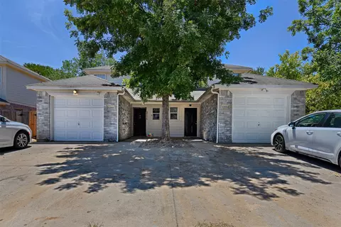 1204 Village Garden Dr, Azle, TX 76020