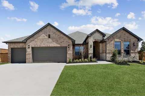 204 Bristol Ln, Azle, TX 76020