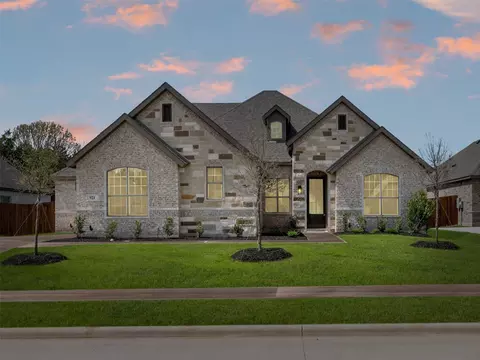 921 Winecup, Midlothian, TX 76065