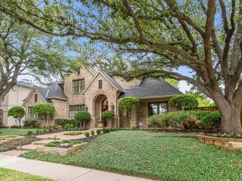 5315 Lyoncrest Ct, Dallas, TX 75287