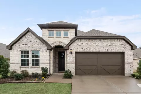 1109 Hearth Dr, Denton, TX 76201
