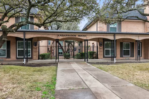7808 Meadow Park Dr #124, Dallas, TX 75230