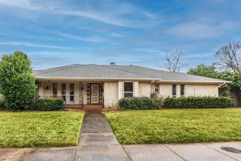 6350 E Lovers Ln, Dallas, TX 75214