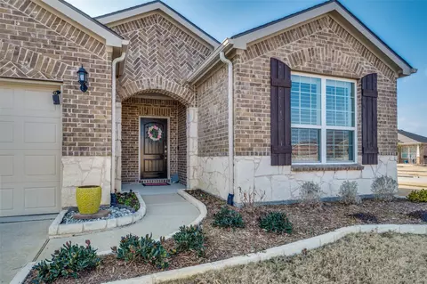 8793 Shadow Bay Ln, Frisco, TX 75036