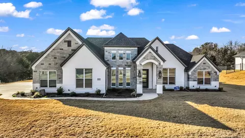 1825 Oak Bend Trl, Weatherford, TX 76085