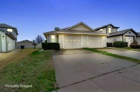 5005 Mountain Spring Trl, Fort Worth, TX 76123