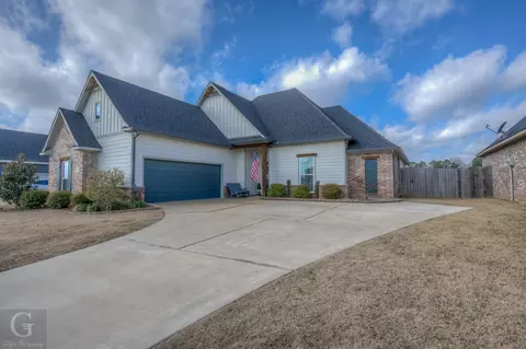 147 Coleman Dr, Stonewall, LA 71078
