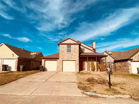 531 Nightshade Dr, Arlington, TX 76018