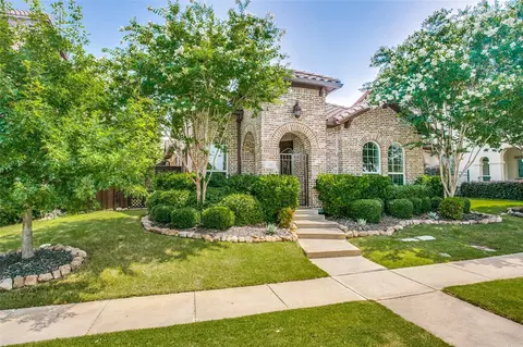 108 Frio Dr, Irving, TX 75039