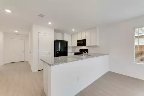 14194 Inglebert St, Pilot Point, TX 76258 photo 5