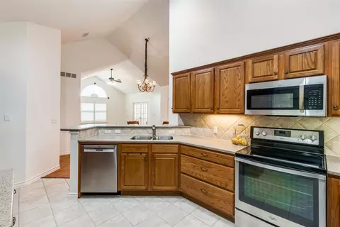 2601 Marsh Ln #193, Plano, TX 75093