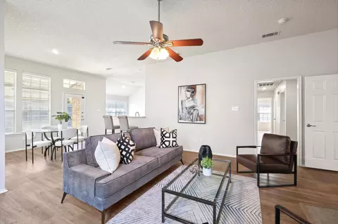 736 Bluebonnet Dr, Hurst, TX 76053