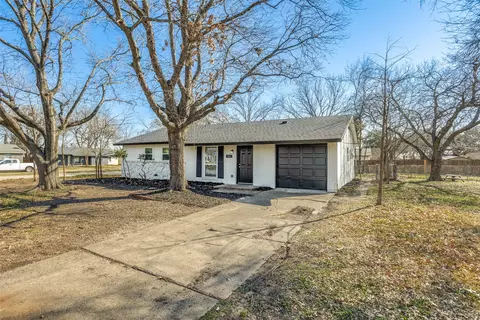 211 Surf Cir, Richardson, TX 75081