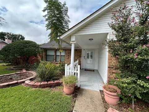 4001 Blacksmith Dr, Garland, TX 75044
