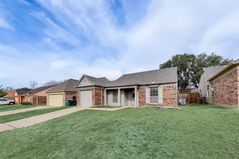 4645 Greenfern Ln, Fort Worth, TX 76137