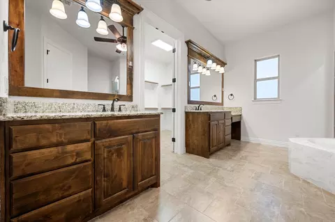 1381 Rustic Rdg, Midlothian, TX 76065 photo 25