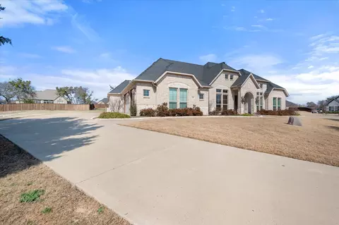 1381 Rustic Rdg, Midlothian, TX 76065 photo 3