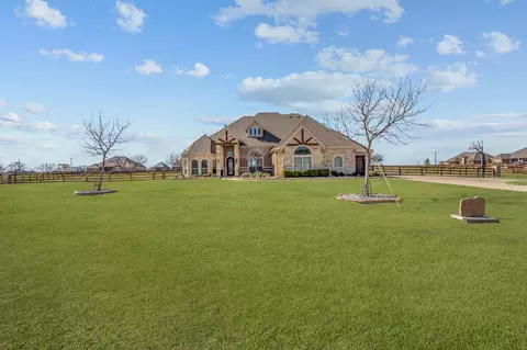 1325 Flanagan Farm Dr, Northlake, TX 76226