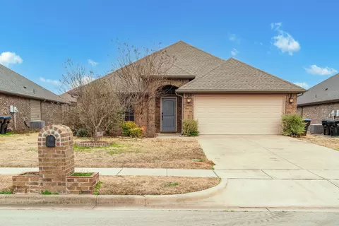 11603 Joyce Ln, Greenville, TX 75402