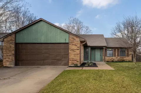 801 Netherland Dr, Arlington, TX 76017