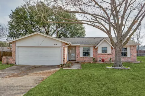 1614 Dove Dr, Garland, TX 75040