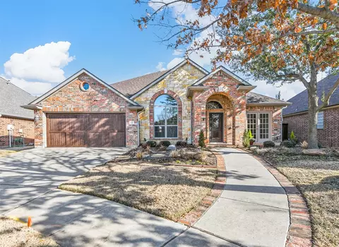 521 Camilla Ln, Lantana, TX 76226