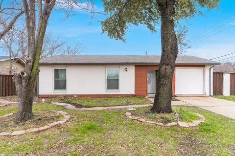 1101 Anderson St, Irving, TX 75062