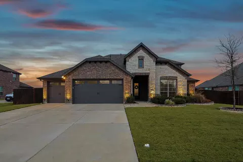 613 Bush Ave, Waxahachie, TX 75165