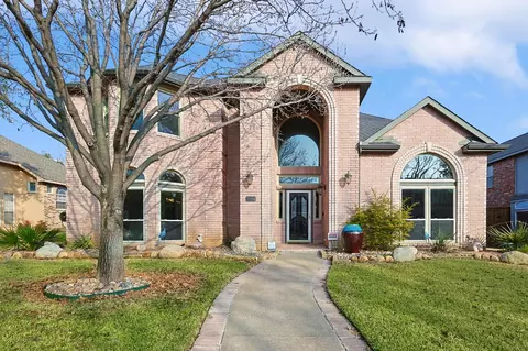3204 Hillpark Ln, Carrollton, TX 75007