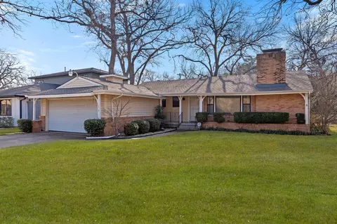 1618 Kessler Pkwy, Dallas, TX 75208