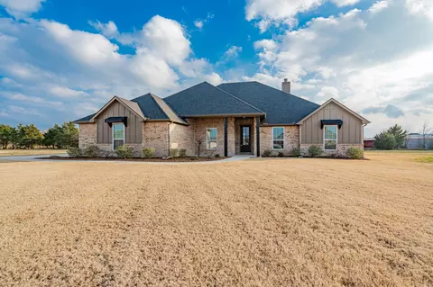 3595 Zayne Ln, Caddo Mills, TX 75135