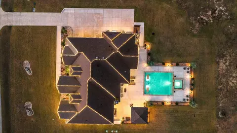 310 Fire Wheel Dr, Waxahachie, TX 75167