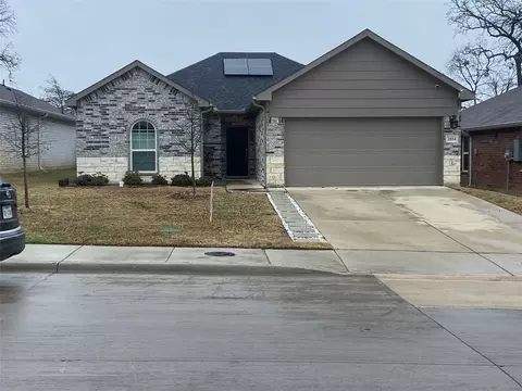 2034 Peppermint Ln, Dallas, TX 75217