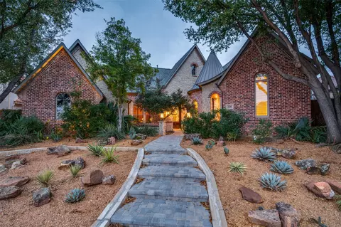 4700 Jerral Dr, Frisco, TX 75034