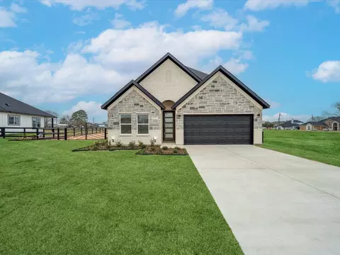 157 Loving Ranch Rd, Trinidad, TX 75163