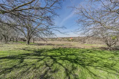 190 Rancho Dr, Fort Worth, TX 76108