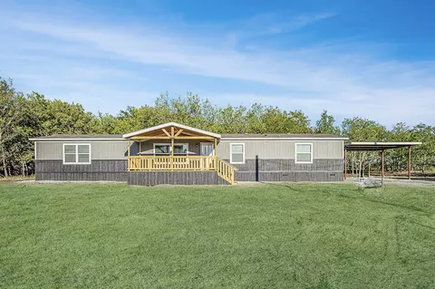 250 Tom Sawyer Ln, Decatur, TX 76234