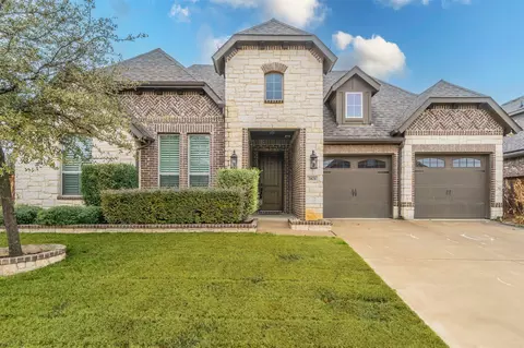 2821 Twin Ridge Dr, Arlington, TX 76001