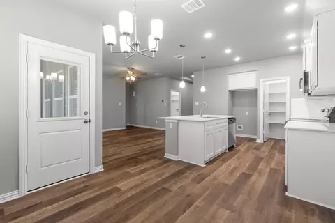 Entry Way - 307 E Sanger St, Celeste, TX 75423 photo 4 of 7