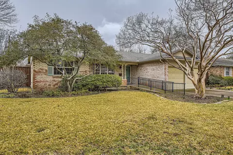 8419 Sweetwater Dr, Dallas, TX 75228