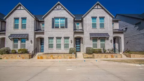 1889 Melinda Ln, Farmers Branch, TX 75234