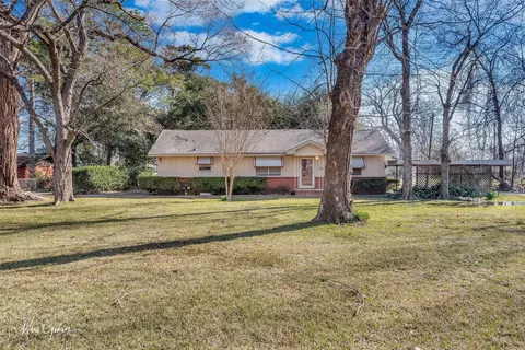 10113 E Kings Hwy, Shreveport, LA 71115