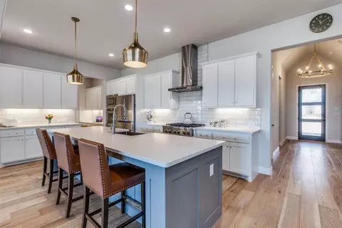 Kitchen - 577 Broadleaf Way, Haslet, TX 76052 photo 1 of 5