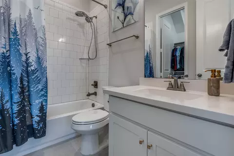 Bath - 577 Broadleaf Way, Haslet, TX 76052 photo 5 of 6