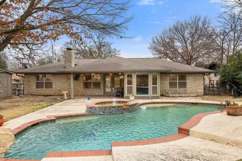 3908 Fairway Dr, Granbury, TX 76049