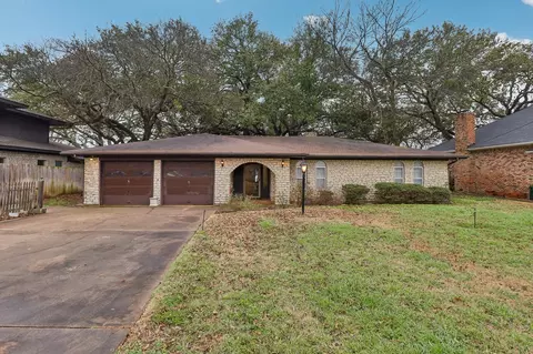 117 Casas Del Sur St, Granbury, TX 76049