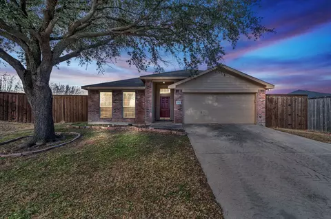 2052 Waterview Dr, Little Elm, TX 75068